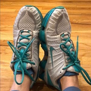 Classic Nike women’s  shox